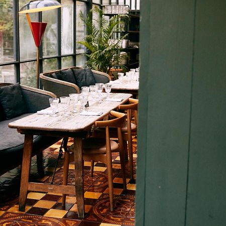 فندق رومز تبليسي المظهر الخارجي الصورة Restaurant interior