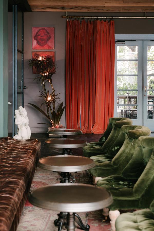فندق رومز تبليسي المظهر الخارجي الصورة The interior of the restaurant