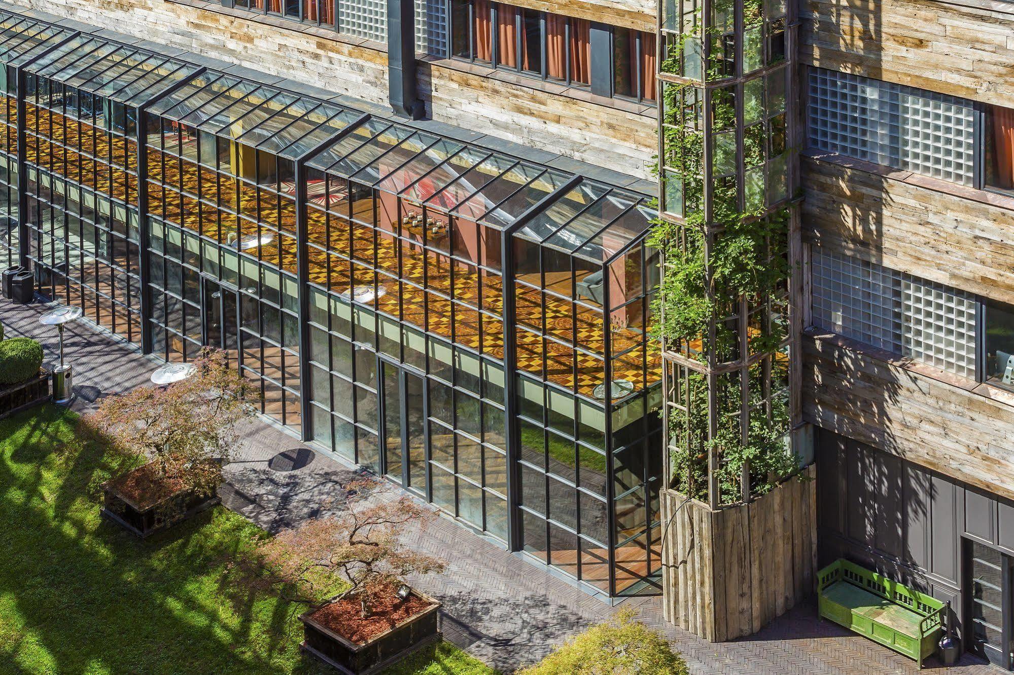 فندق رومز تبليسي المظهر الخارجي الصورة The new library